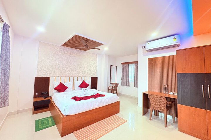 Room 7 of 28