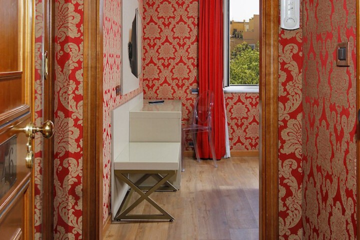 Room 31 of 70