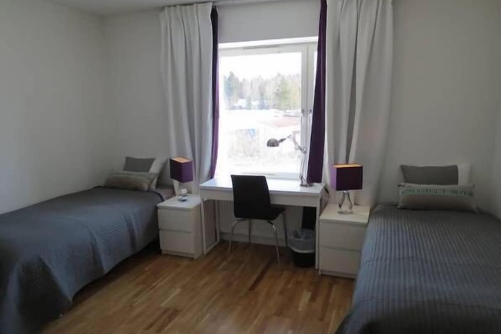 Room 5 of 34