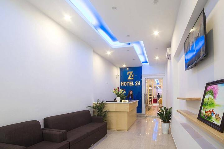 HOTEL 24 KIM MA