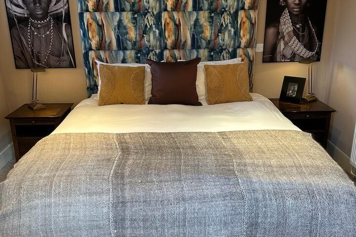 Room 3 of 28