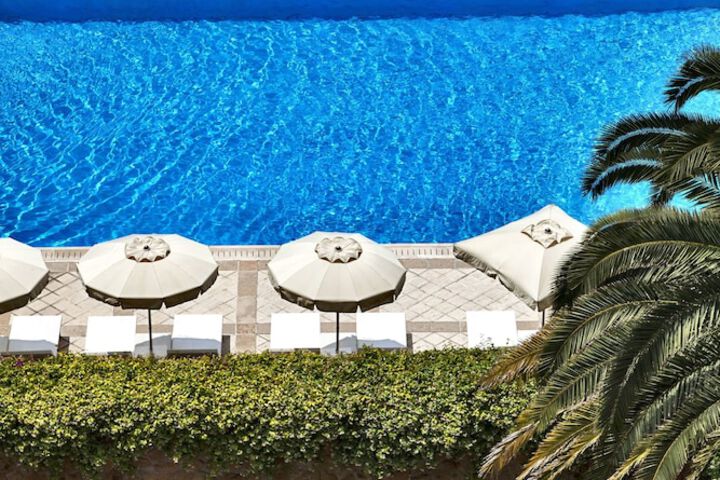 Pool 90 of 114