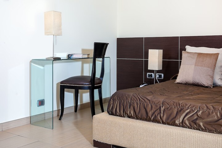 Room 13 of 75