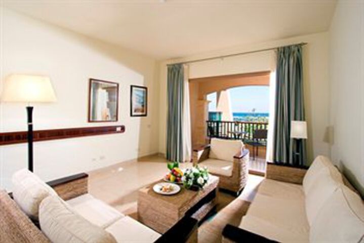 Room 21 of 37