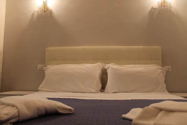 Room 3 of 30