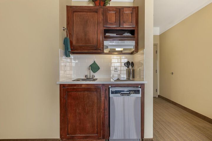 Private kitchenette