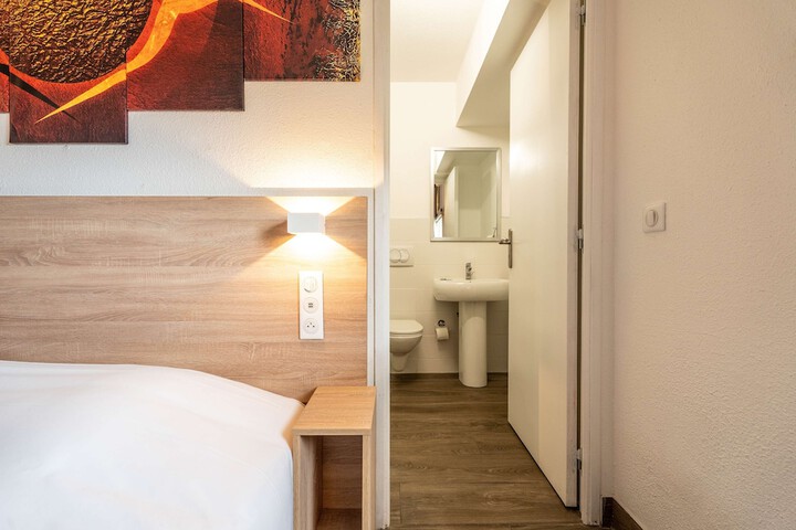 Room 19 of 31