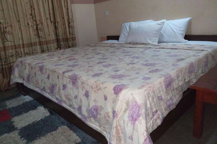 Room 15 of 25