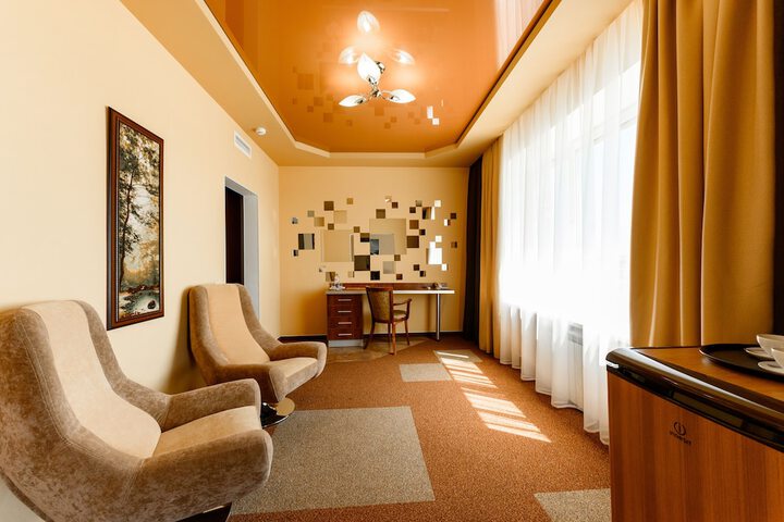 Room 4 of 53