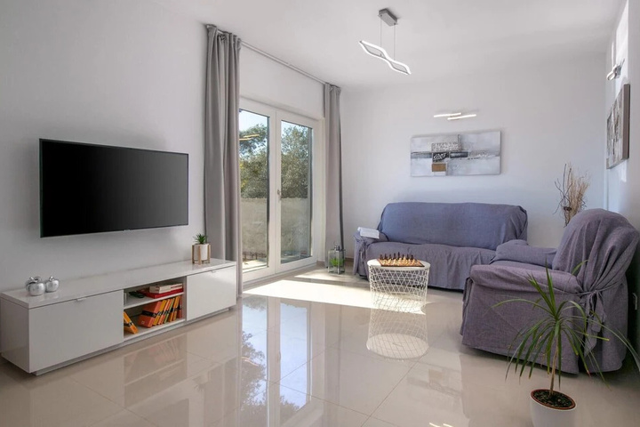 Beautiful Home in Medulin With Outdoor Swimming Pool Wifi and 3 Bedrooms