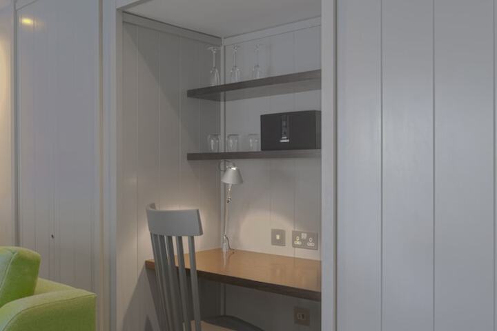 Room 164 of 263