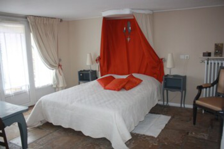 Room 22 of 26