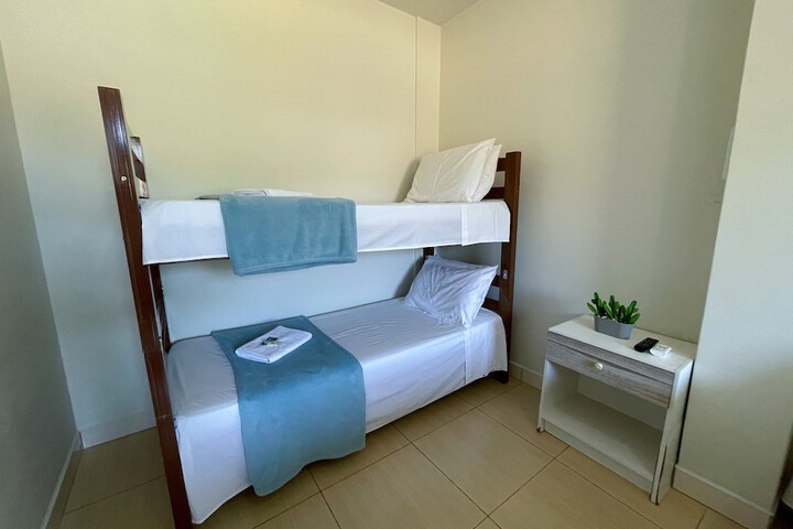 Room 21 of 40