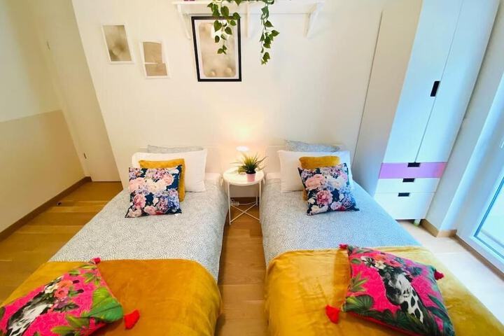 Room 7 of 22