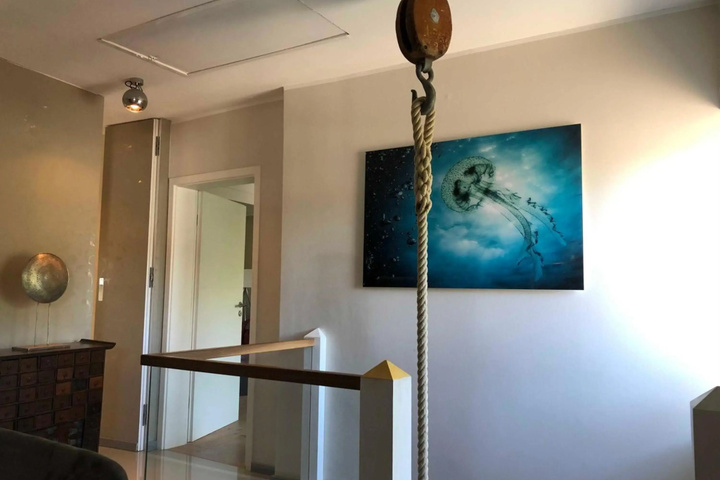 Room 10 of 15