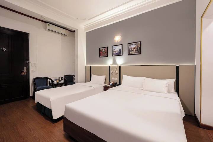 Room 4 of 19
