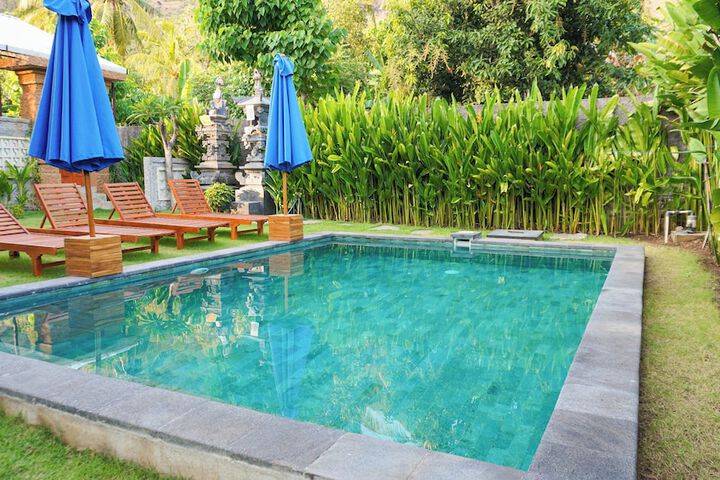 Pool 21 of 35