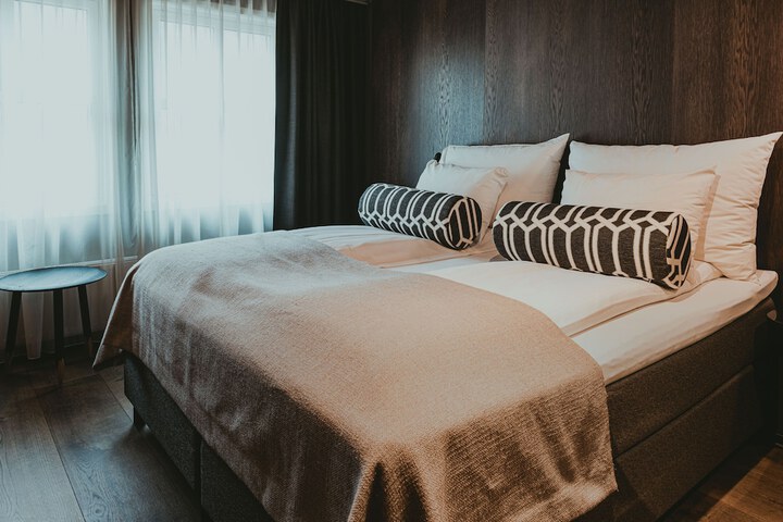 Room 11 of 105