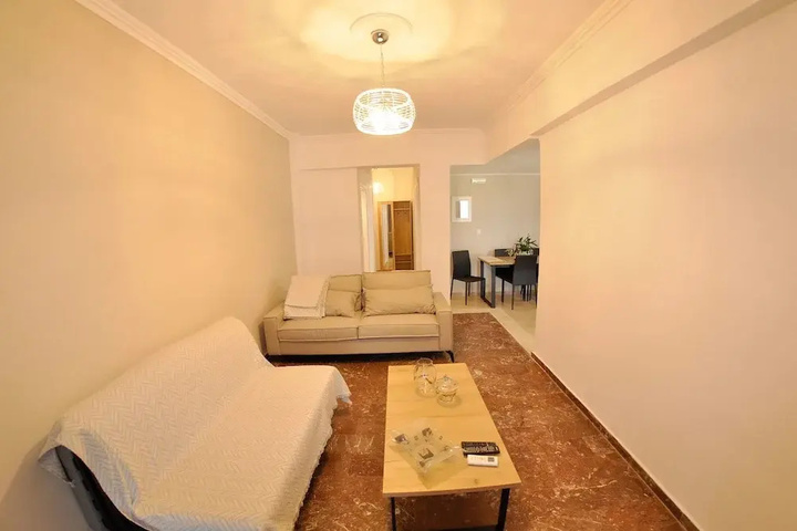 Room 2 of 15