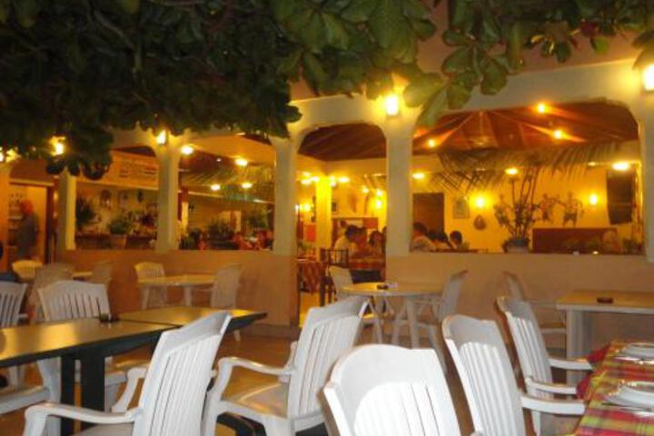 Sunset Bay Club Beach Hotel