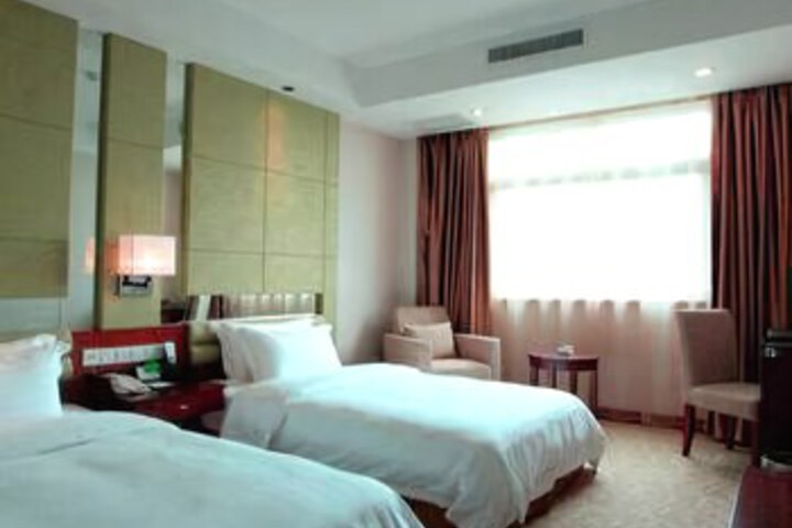 Room 5 of 6
