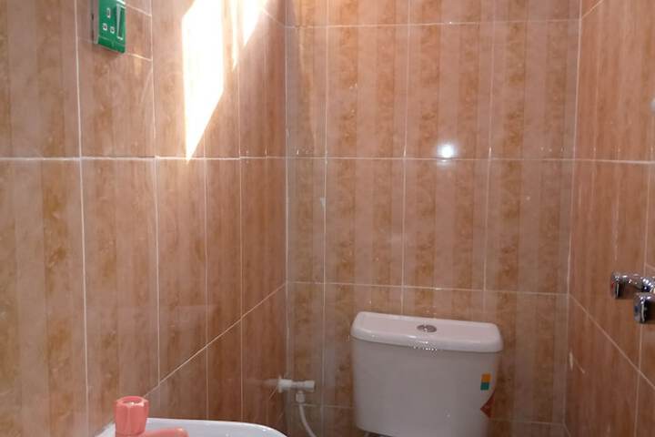 Room 7 of 14