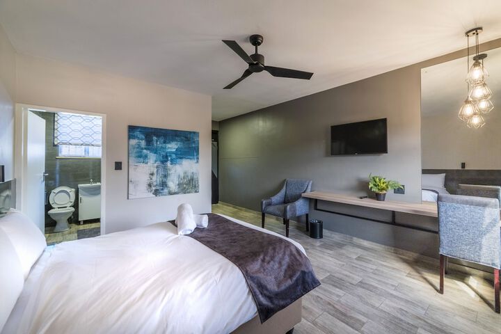 Room 5 of 26