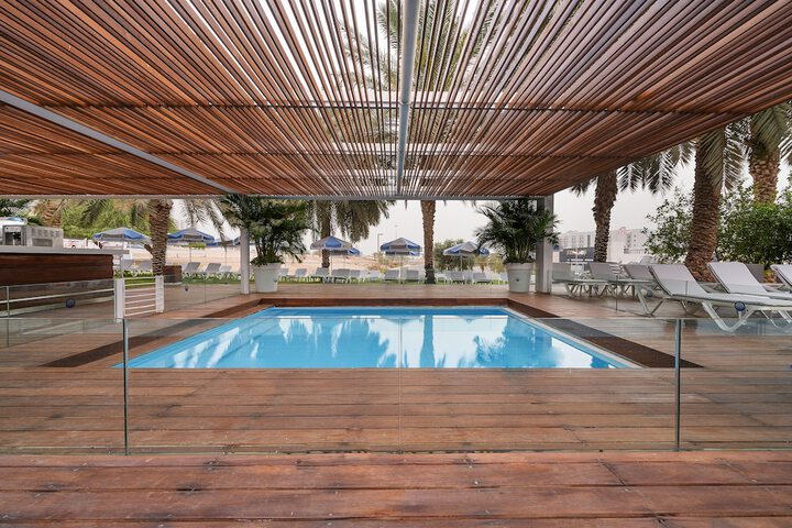 Pool 51 of 106