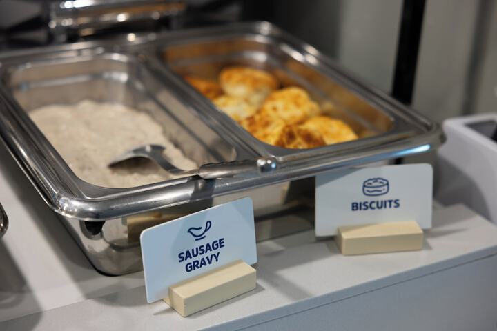 Breakfast/Coffee Service 84 of 123