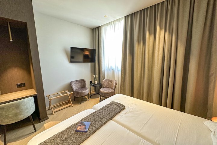 Room 14 of 53