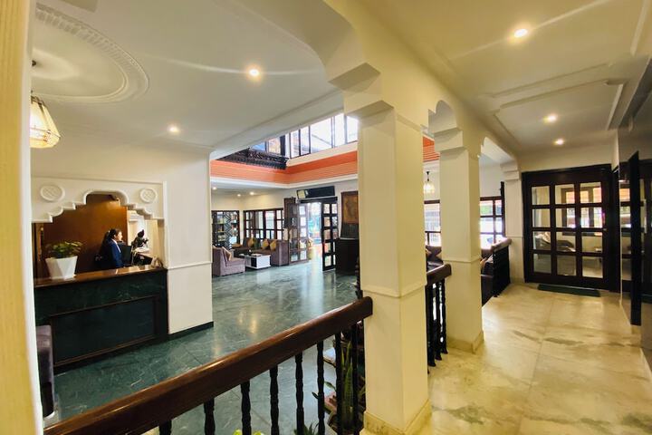 Business Center 80 of 91