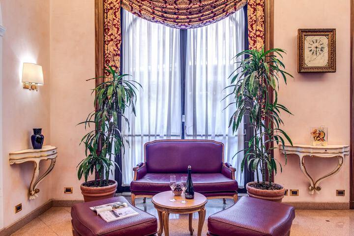 Guest Lobby