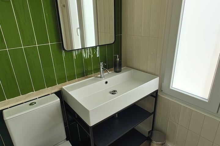 Room 60 of 80