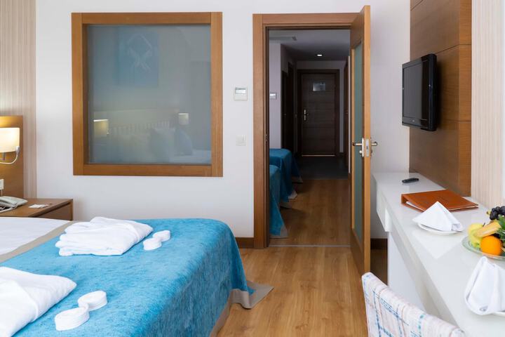 Room 14 of 62