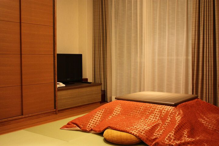 Room 6 of 34