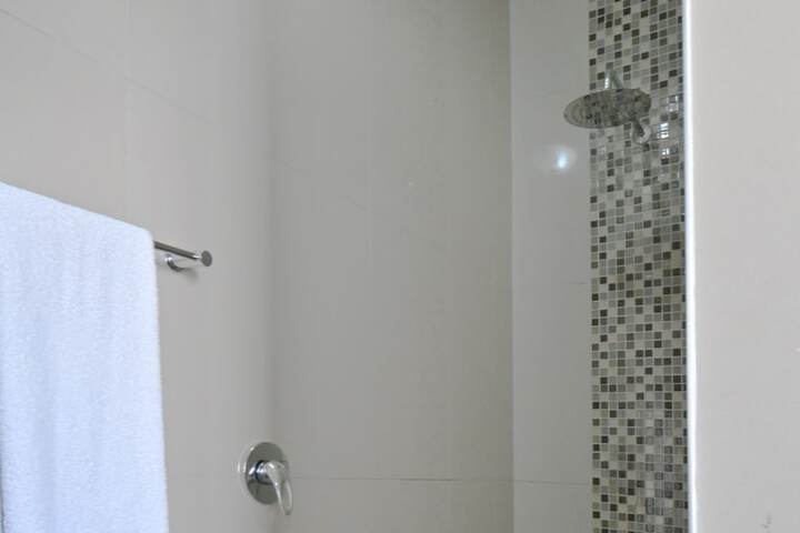 Room 135 of 199