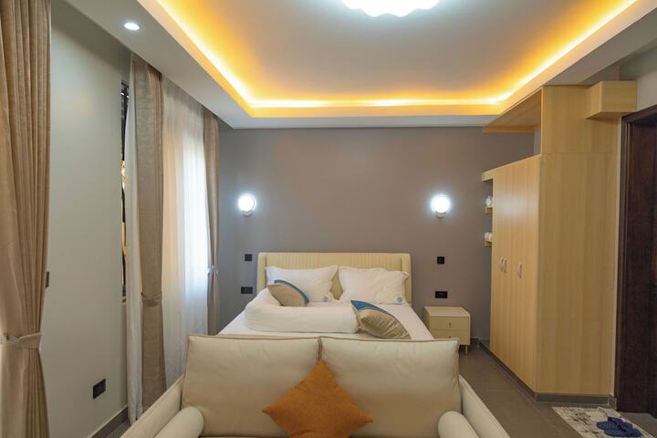 Room 10 of 35