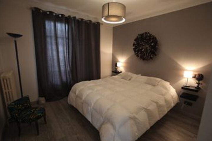 Room 12 of 33