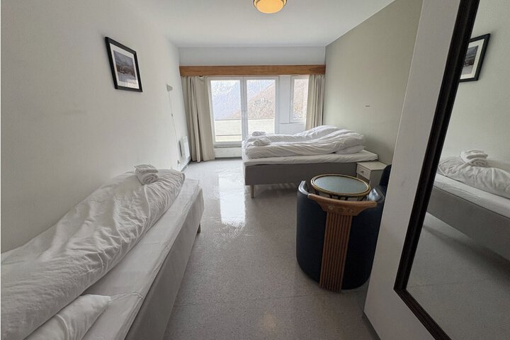 Room 17 of 59