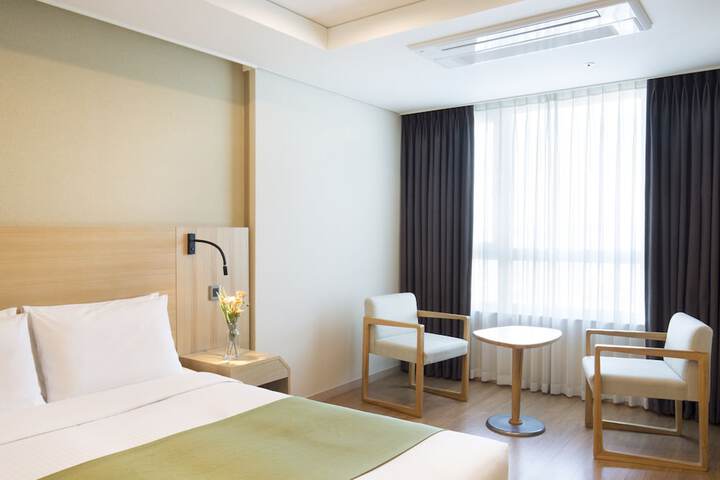 Room 21 of 72