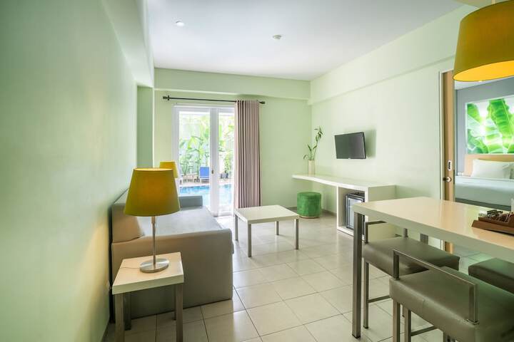 Room 15 of 38