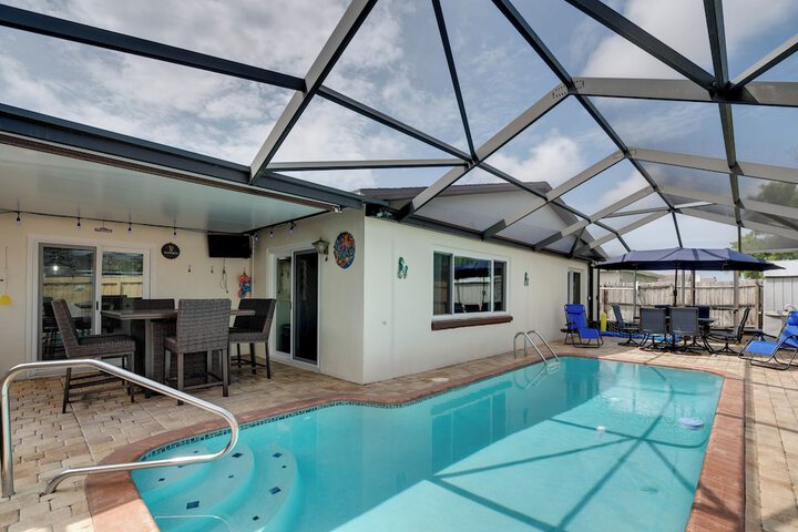 Home Near Werner-boyce & New Port Richey!