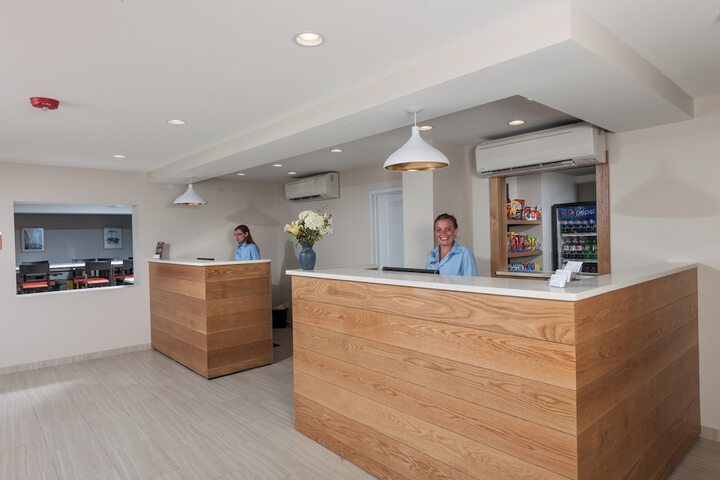 Business Center 20 of 33