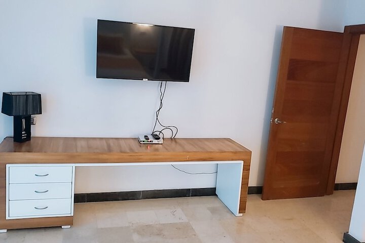 Room 2 of 55