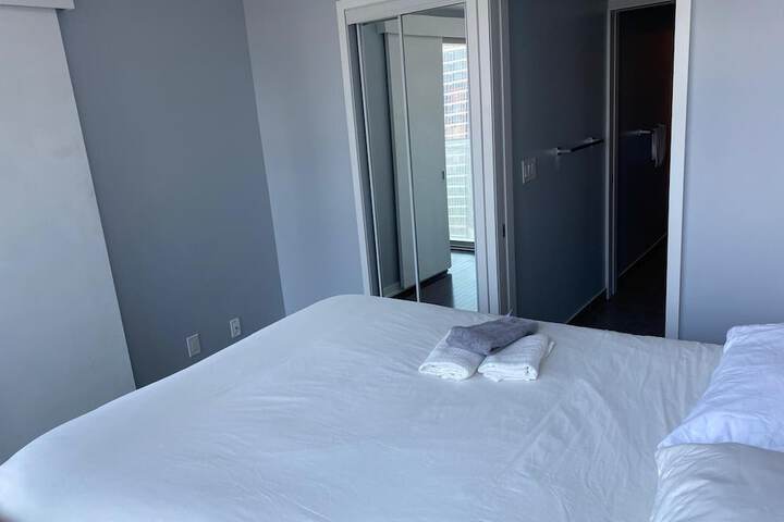Room 229 of 931