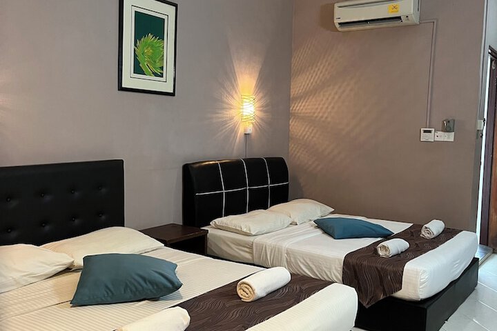 Room 16 of 126