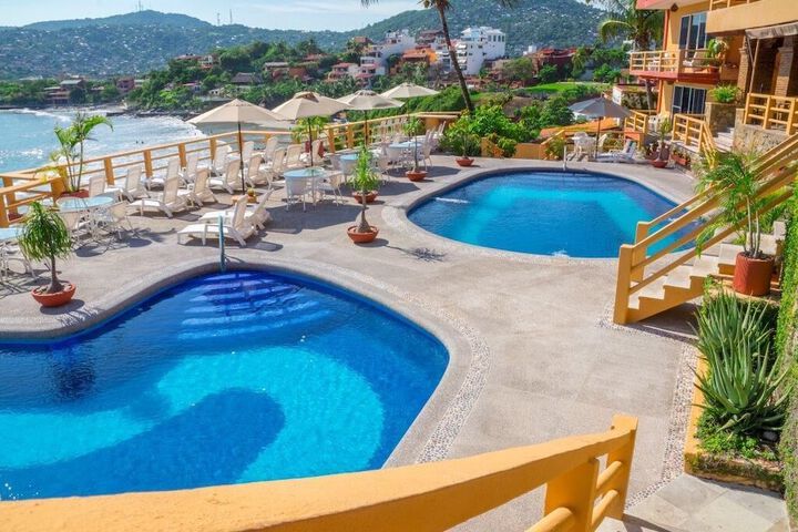 Hotel with Pool