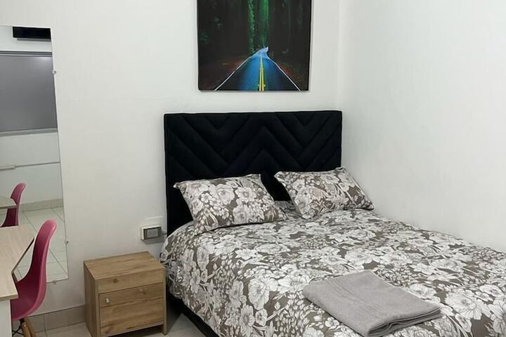 Room 32 of 36