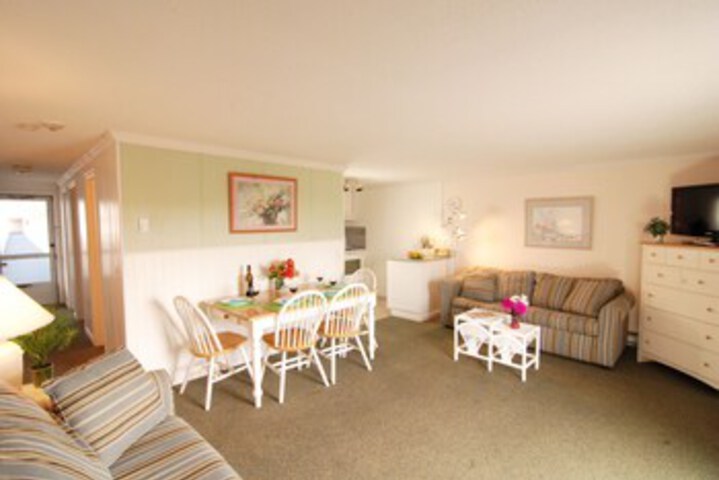 Room 43 of 156