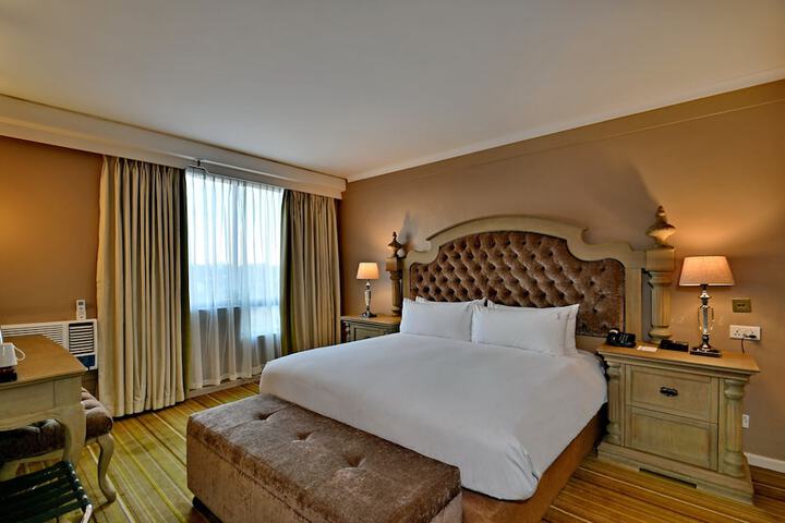Room 41 of 128